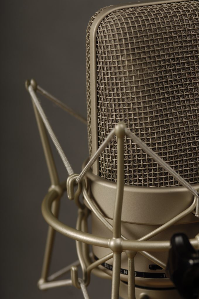 Microphone